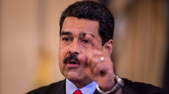 El presidente de Venezuela, Nicolás Maduro, habla durante una rueda de prensa hoy, 15 de febrero de 2018, en Caracas (Venezuela). EFE