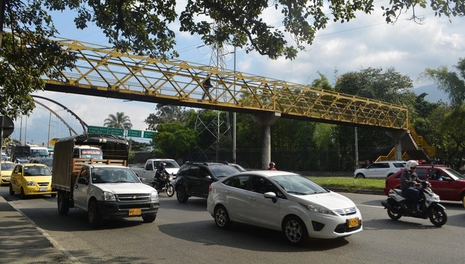 Cinco puentes peatonales en Medellín entran a mantenimiento