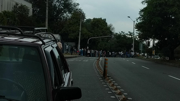 Permaneció cerrada la carrera 65 por protesta de estudiantes del ITM