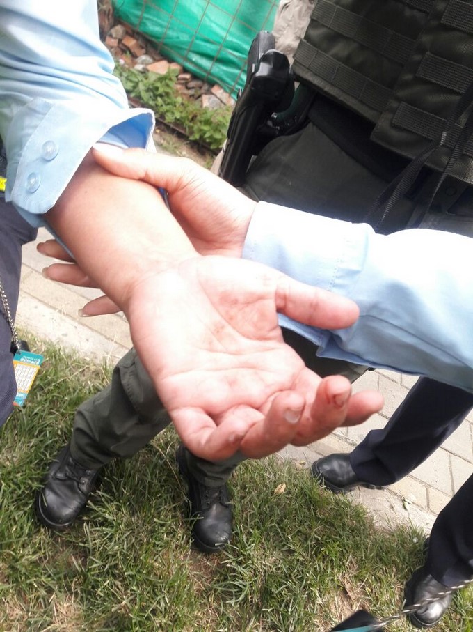 VIDEO Y FOTOS: Hombre agredió a un agente de tránsito en Ciudad del Río 9 Agente de transito agredida por Ciudad del R%C3%ADo 7