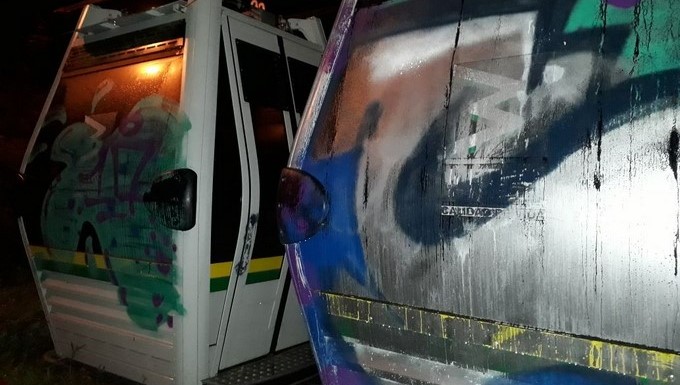 Cabinas metro grafiti