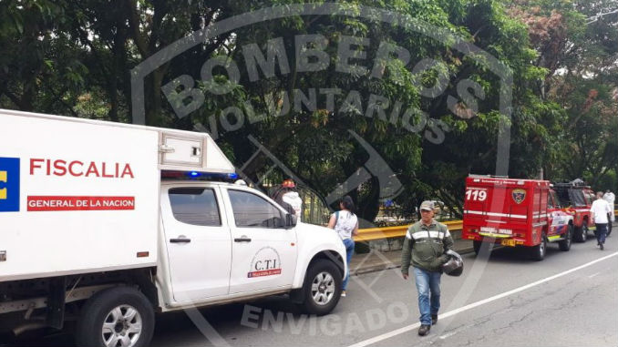 FOTOS y VIDEO: Así recuperaron el cadáver de un hombre de la quebrada Ayurá 5 Cuerpo_quebrada_Ayura_2