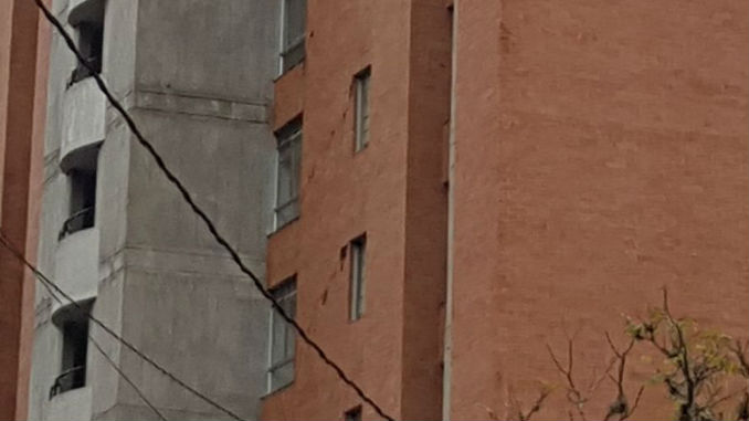 FOTOS: Adelantan evacuación inmediata de edificaciones cercanas al Edificio Bernavento, en Belén