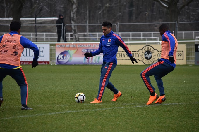 EN FOTOS: ¡Vamos Colombia! Así entra en "calor" la Selección en Francia 9 Entrenamiento Selecci%C3%B3n Colombia en Francia 18
