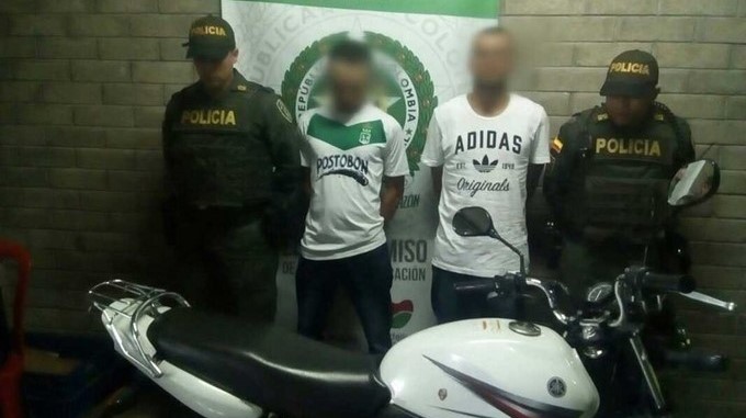 Dos hombres capturados con motocicleta robada en Belén Rincón 1 Moto recuper ada
