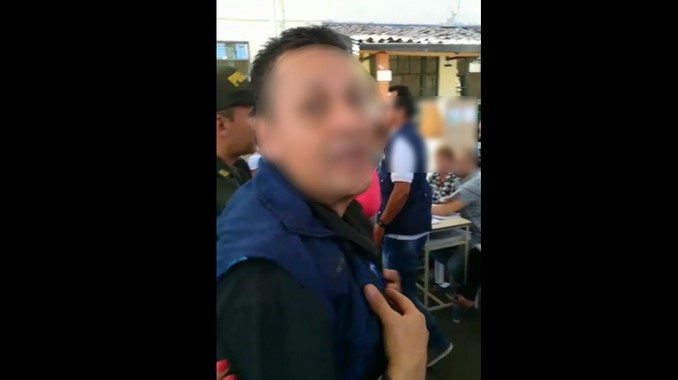 Denuncian supuesta agresión por parte de funcionario de la Defensoría en puesto de votación en Medellín