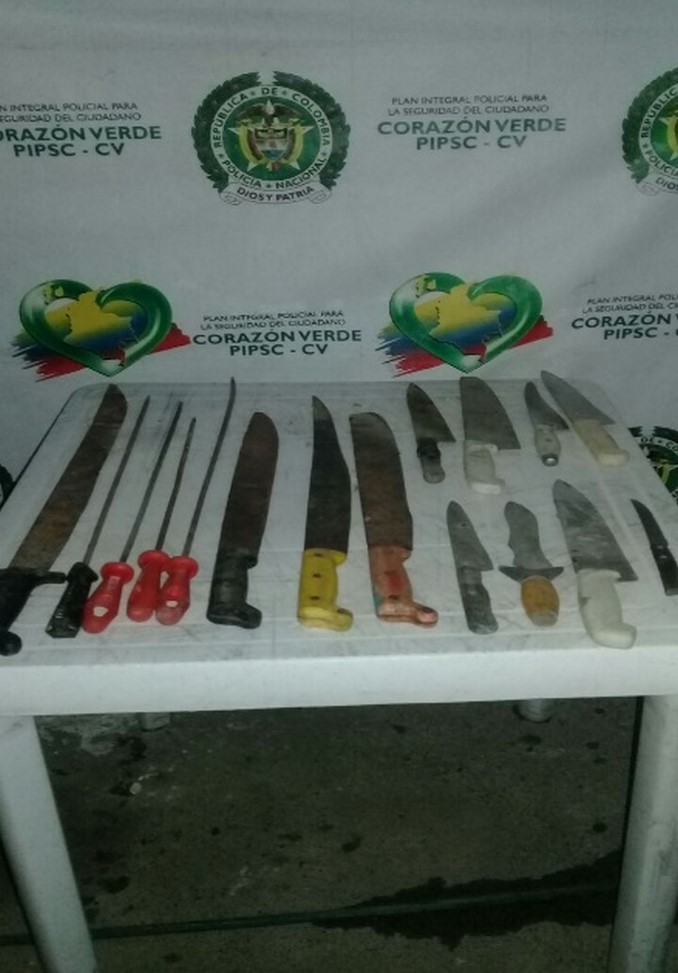 Policía incautó armas blancas en instituciones educativas de Carepa