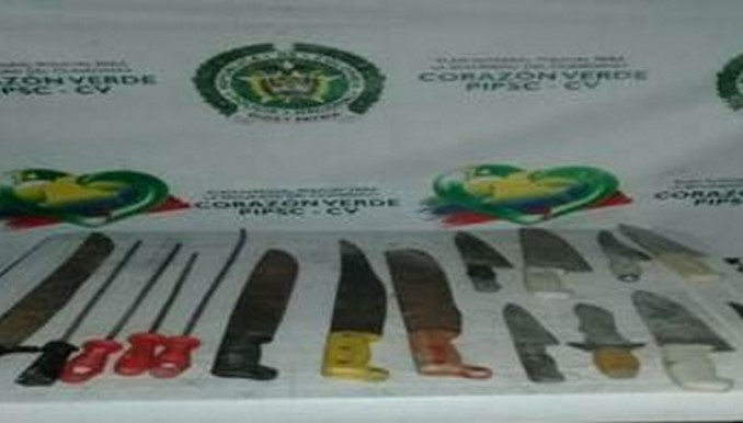 Policía incautó armas blancas en instituciones educativas de Carepa