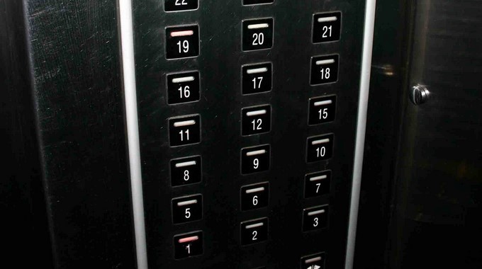 Dos muertos y dos heridos dejó el desplome del ascensor de un edificio en construcción