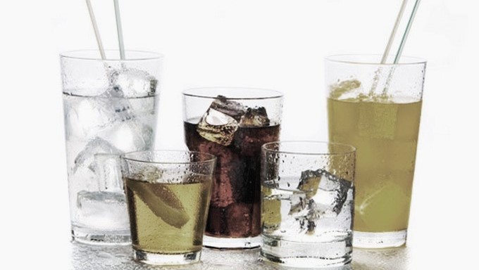 Es por esto que jamás debes pedir tus bebidas con hielo