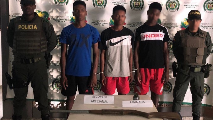 Tres capturados en Turbo con una escopeta y una granada de fragmentación