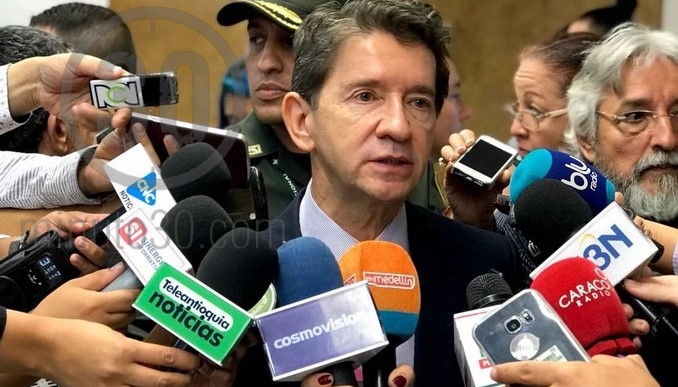 El gobernador de Antioquia, Luis Pérez Gutiérrez