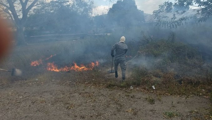 Controlan incendio en lote de Puerto Salgar, Cundinamarca