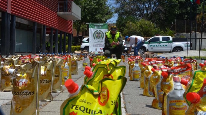 La Policía incautó 211 litros de licor adulterado en Belén 4 licor incautado en Bel%C3%A9n 1 Copiar