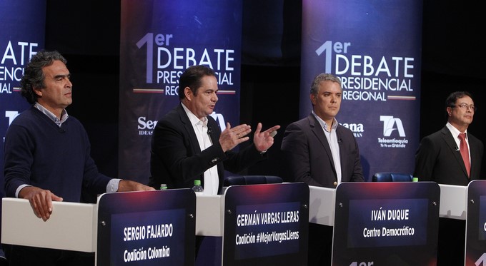 Estos serían los dos candidatos en segunda vuelta de las presidenciales, según nuevo sondeo