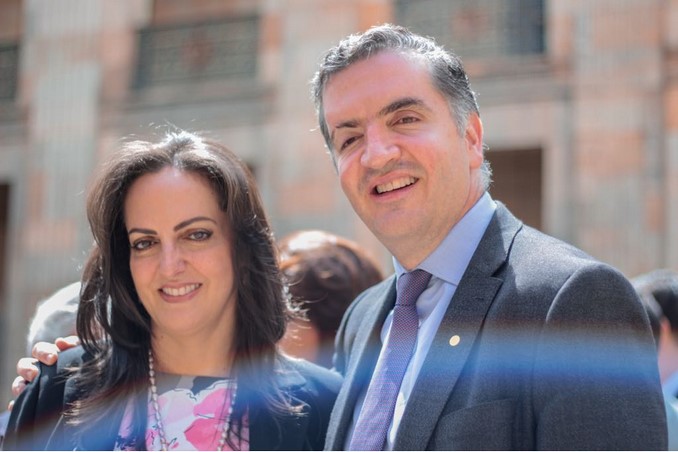 La sociedad Colombiana de Prensa y Medios de Comunicación condecoró a Mauricio Tobón Franco, Gerente del IDEA