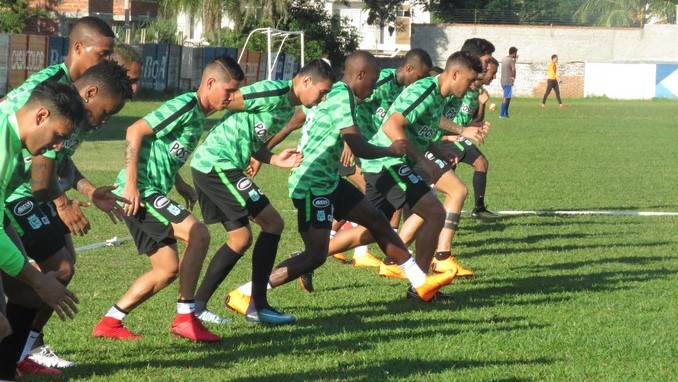 Fotos: Nacional entrenó en Bolivia de cara al juego en La Paz 1 Entrenamiento Nacional en Bolivia 4