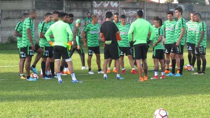 Fotos: Nacional entrenó en Bolivia de cara al juego en La Paz 2 Entrenamiento Nacional en Bolivia 9