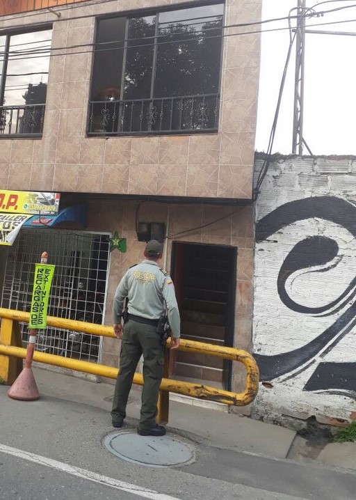 Fotos: Tres hoteles fueron cerrados por la Policía en el municipio de Bello 6 Operativo cierre hoteles bello3