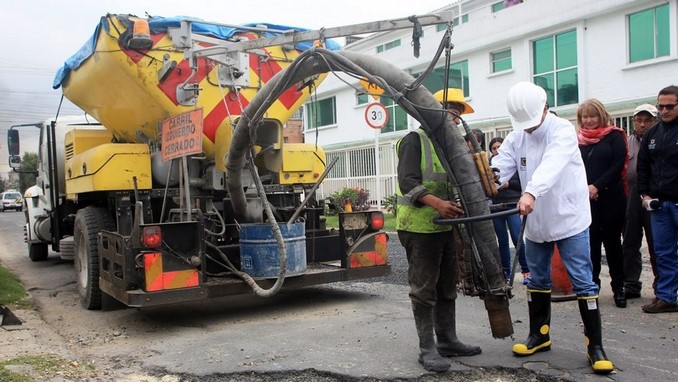 Máquina tapahuecos Bogotá