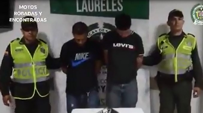 VIDEO: Así capturaron a dos venezolanos que habrían hurtado una camioneta en Laureles 2 Así capturaron a dos venezolanos que habrían hurtado una camioneta en Laureles