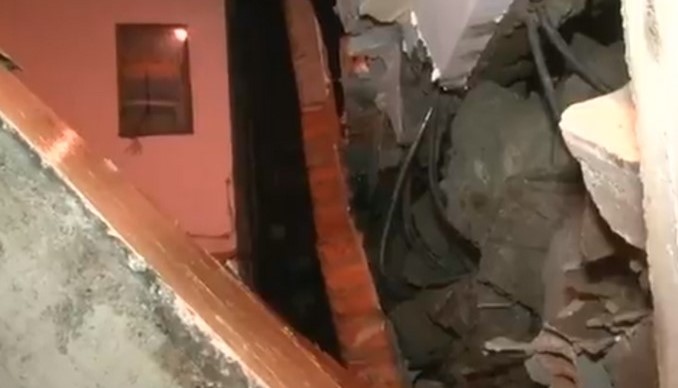 Evacuaron viviendas en Envigado por colapso de un muro