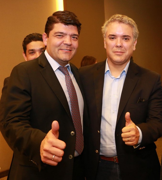 Con Ivan Duque, oficializa adhesión el senador conservador Juan Diego Gómez y los representantes conservadores Nicolás Albeiro Echeverry, Germán Blanco y Horacio Gallón