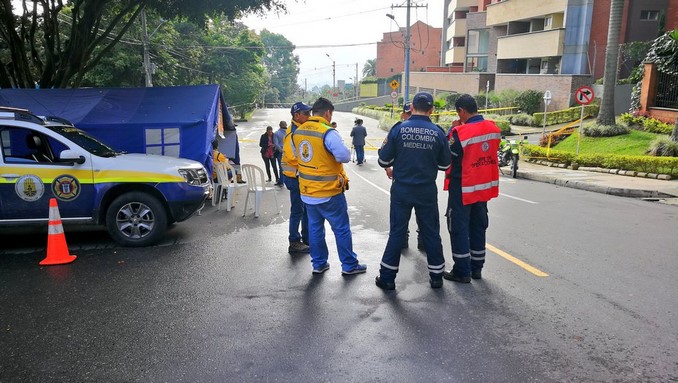 Evacuación edificio Loma de los Bernal