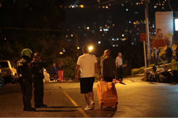 La evacuación del edificio de la Loma de los Bernal por falla estructural
