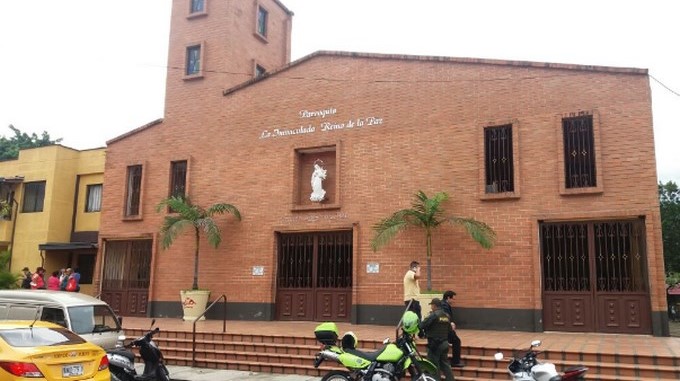 Pidió una cita para confesarse y lo que hizo fue drogar al cura para robarle todo 1 iglesia La Inmaculada Reina de la Paz
