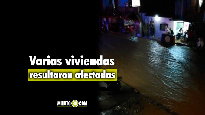Lluvias de las últimas horas causaron inundaciones en el barrio Zamora en Bello