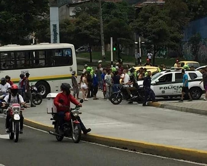 Rápida reacción policial permitió la captura de tres presuntos ladrones en el centroriente de Medellín