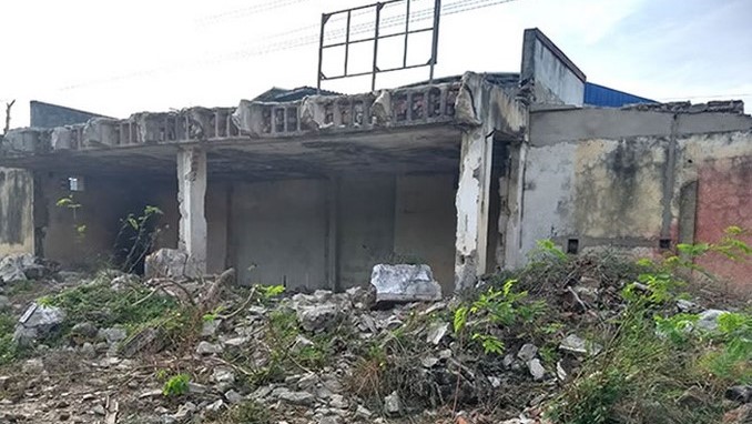 Motel en ruinas donde encontraron a hombre degollado en la costa