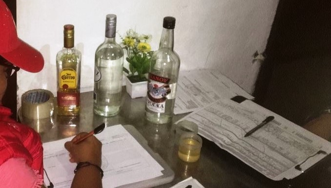 Por alimentos vencidos las autoridades sellaron un establecimiento en Gratamira