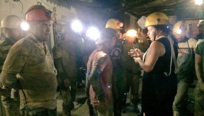 Con vida fueron rescatados los 14 mineros atrapados en mina de Caldas