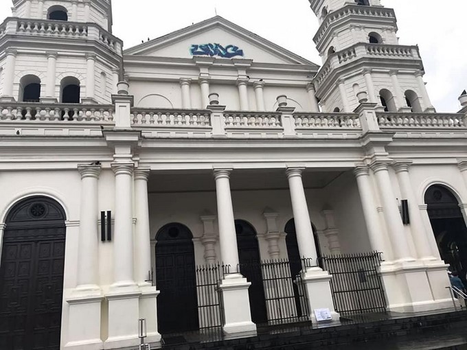 FOTOS: Amaneció “Vandalizada” la iglesia de Envigado 4 31776079 10156503074634201 6113455126276472832 n