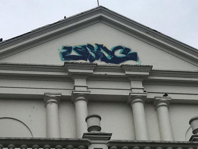 FOTOS: Amaneció “Vandalizada” la iglesia de Envigado 5 31822933 10156503073784201 5796921877716795392 n