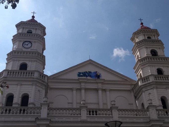 FOTOS: Amaneció “Vandalizada” la iglesia de Envigado 6 31841614 10156503075394201 5376630847875055616 n