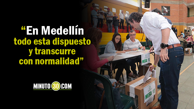 Tras ejercer su derecho al voto alcalde de Medellín invitó a los ciudadanos a salir a votar temprano