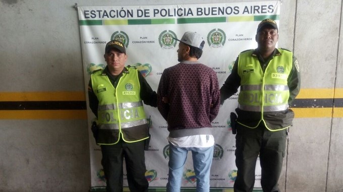 Capturado por orden judicial cuando iba a visitar a un familiar recluido 1 Capturado orden judicial buenos aires