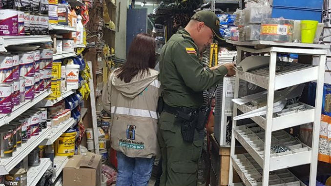 Tres locales de depósitos fueron sellados en la Comuna 8, Buenos Aires 1 Depositos_sellados