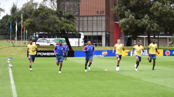 Fotos y video: La Selección Colombia entrena con 20 jugadores en Bogotá 1 Entrenamiento Seleccion Colombia Bogota 4