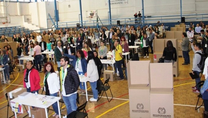 En Madrid esperan récord de votantes en las presidenciales