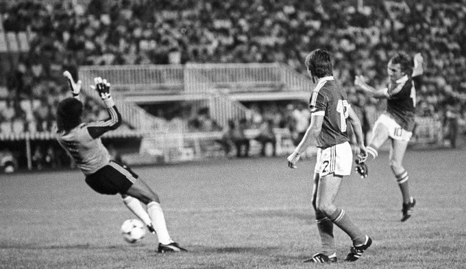 El joven portero que recibió la máxima goleada de los mundiales y después le pegaron 22 tiros