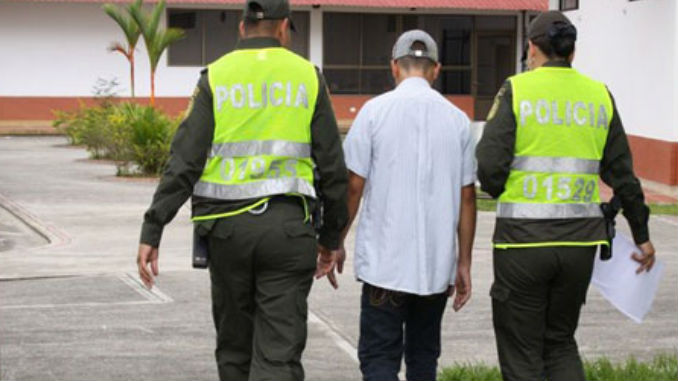 Jovencito de 15 años estaba atracando en Sabaneta 1 Menor_Aprehendido