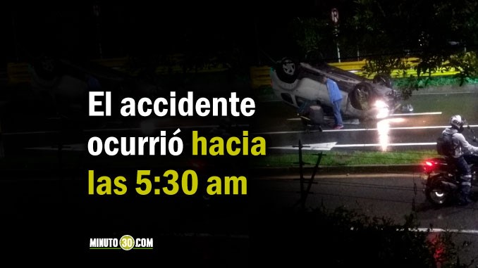 Vehículo terminó volcado tras accidente en la Loma del Escobero