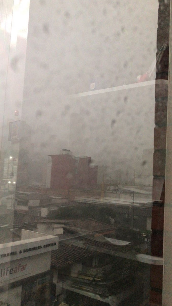 Así se ve el fuerte aguacero desde Envigado