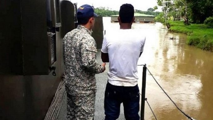 Alias 'el Tigre', integrante del Eln, se desmovilizó ante tropas de la Armada Nacional en el Chocó