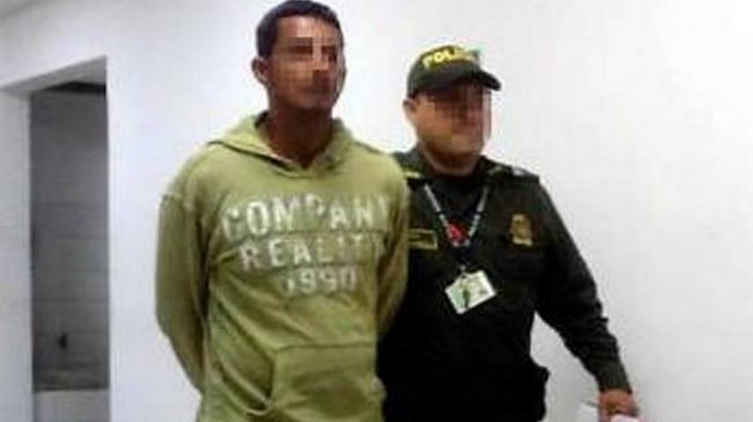 Capturado por tocarle la nalga a dos menores de edad