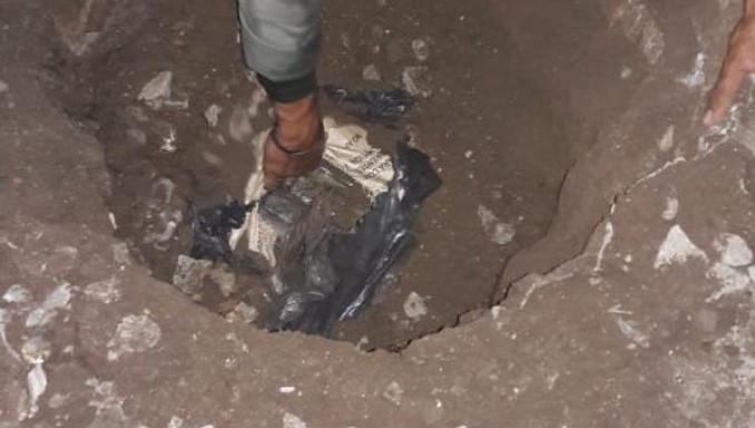 Más de 200 kilos de cocaína hallaron las autoridades enterrados en el solar de una casa en Santa Marta